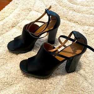 Calvin Klein Medium Block Heel Shoe